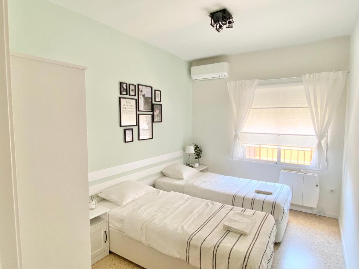 Apartamento "Navarra" 350M De La Playa Playa de Gandia Exteriör bild